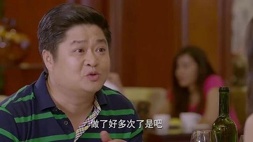 明星看到大叔吃饭,温馨瞬间引发网友热议