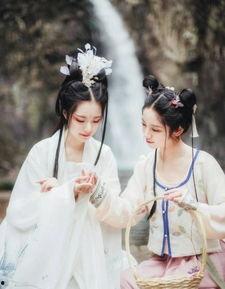 类似娱乐圈头条的小说,娱乐圈风云再起，谁将登顶巅峰？