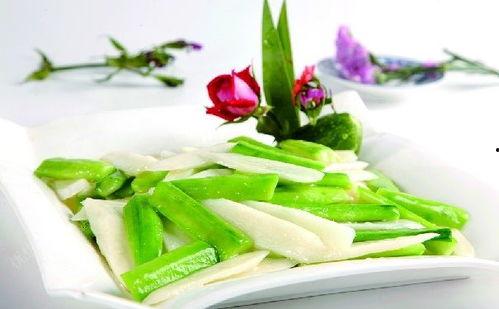 佛手瓜能与山药一起吃么,佛手瓜与山药的搭配食用探讨